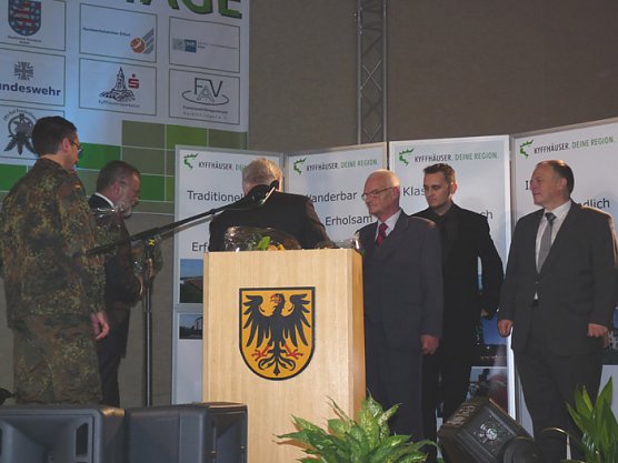 Ausbildungsbetriebe geehrt (Foto: Karl-Heinz Herrmann)