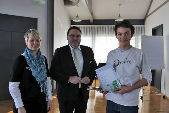 Sieger bei Planspiel ausgezeichnet (Foto: Karl-Heinz Herrmann)