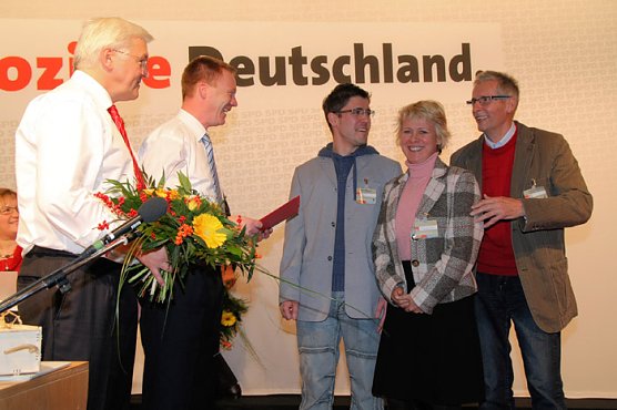 SPD-Ortsverein geehrt (Foto: SPD Kyffhäuserkreis) SPD-Ortsverein geehrt (Foto: SPD Kyffhäuserkreis)