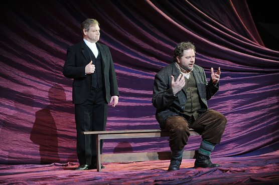 Hinter den KUlissen (Foto: R. Obst) Hinter den KUlissen (Foto: R. Obst)