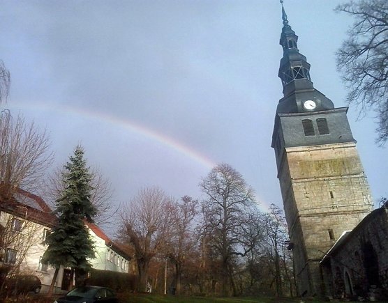 Der Schiefe mal anders (Foto: Karin Thiele) Der Schiefe mal anders (Foto: Karin Thiele)