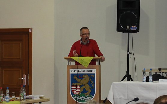 Haushaltsplan und Finanzplan 2014 (Foto: Karl-Heinz Herrmann) Haushaltsplan und Finanzplan 2014 (Foto: Karl-Heinz Herrmann)