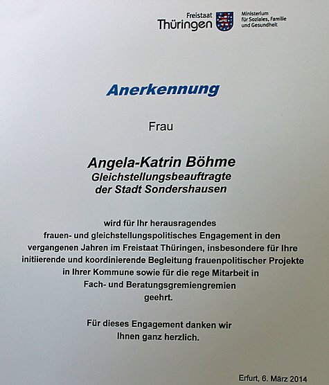 Ehrenurkunde erhalten (Foto: Karl-Heinz Herrmann)