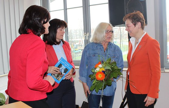 SPD Kreisparteitag in der Diskussion (Foto: Karl-Heinz Herrmann) SPD Kreisparteitag in der Diskussion (Foto: Karl-Heinz Herrmann)