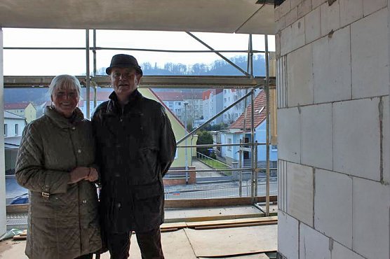 Vorfreude auf neue Wohnung (Foto: Karl-Heinz Herrmann)