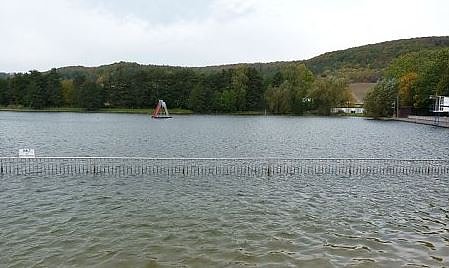 Wie zu erwarten - Bebraer Teiche (Foto: Karl-Heinz Herrmann) Wie zu erwarten - Bebraer Teiche (Foto: Karl-Heinz Herrmann)