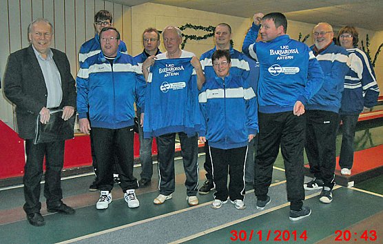 Neue Trainingsanz&uuml;ge (Foto: 1. KC-Barbarossa Artern e.V.)