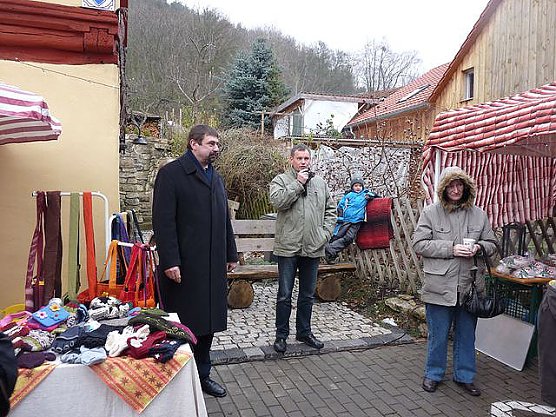 Weihnachtsmarkt Jechaburg (Foto: Karl-Heinz Herrmann) Weihnachtsmarkt Jechaburg (Foto: Karl-Heinz Herrmann)
