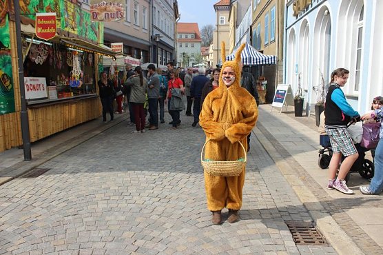 Ansturm auf Ostermarkt (Foto: Karl-Heinz Herrmann) Ansturm auf Ostermarkt (Foto: Karl-Heinz Herrmann)