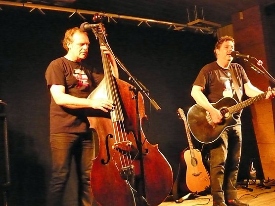 Im Konzert von ScherbeKontraBass (Foto: Fred B&ouml;hme)