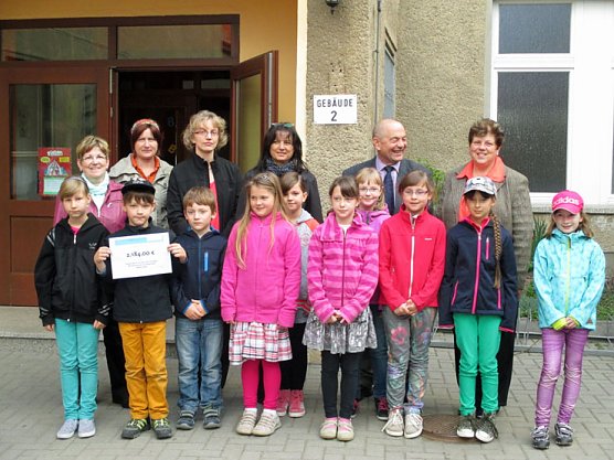 Im Zauber der Manege ... (Foto: Wahlkreisbüro Gudrun Holbe) Im Zauber der Manege ... (Foto: Wahlkreisbüro Gudrun Holbe)