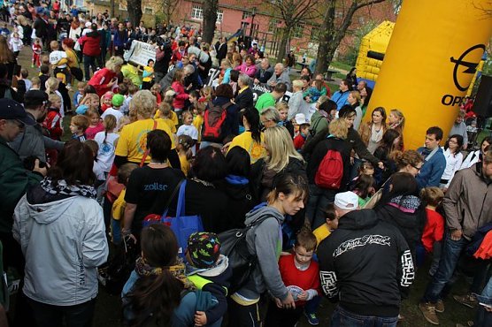 Besuchermagnet Bambinilauf (Foto: Karl-Heinz Herrmann) Besuchermagnet Bambinilauf (Foto: Karl-Heinz Herrmann)