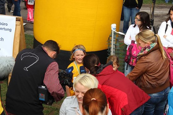 Besuchermagnet Bambinilauf (Foto: Karl-Heinz Herrmann) Besuchermagnet Bambinilauf (Foto: Karl-Heinz Herrmann)