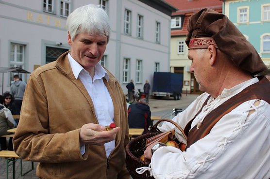 Jubiläum nicht berauschend (Foto: Karl-Heinz Herrmann) Jubiläum nicht berauschend (Foto: Karl-Heinz Herrmann)