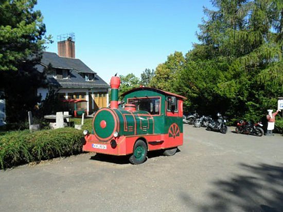 Geolift am Kyffhäuser – Notwendigkeit oder Größenwahn? (Foto: Rainer Scheerschmidt) Geolift am Kyffhäuser – Notwendigkeit oder Größenwahn? (Foto: Rainer Scheerschmidt)