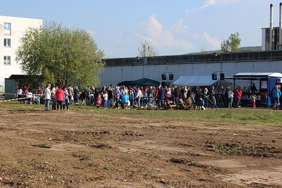 Bereits zum 6. Mal Osterfeuer im Gewerbegebiet (Foto: Karl-Heinz Herrmann)