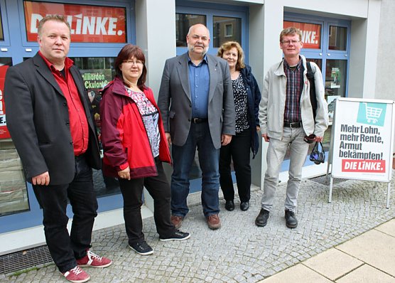 Auf Kommunaltour in Sondershausen (Foto: Karl-Heinz Herrmann) Auf Kommunaltour in Sondershausen (Foto: Karl-Heinz Herrmann)