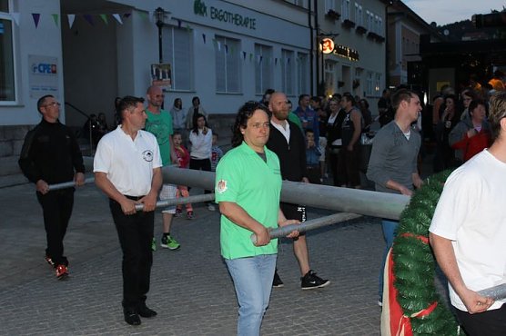 Maibaumk&ouml;nig kommt aus Duisburg (Foto: Karl-Heinz Herrmann)