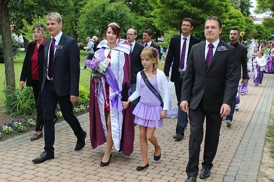 Flieder gepflanzt (Foto: Karl-Heinz Herrmann)