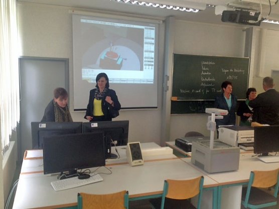 Pneumatik-Hydraulik&uuml;bungslabor eingeweiht (Foto: Landratsamt Kyffh&auml;userkreis)