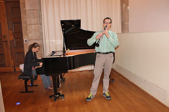 Neuer  Fl&uuml;gel  bei  Meisterkurs eingeweiht (Foto: Th&uuml;ringer Landesmusikakademie)