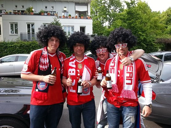 Kr&ouml;nender Abschluss einer Fanclubsaison (Foto: Steffen Kobrow)