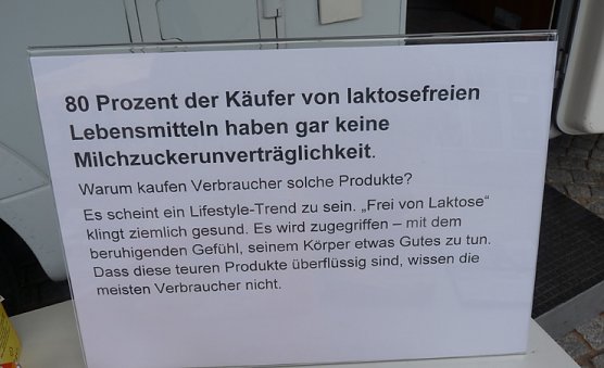 Infomobil vor Ort (Foto: Karl-Heinz Herrmann)