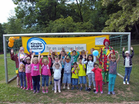 Projekt Kinder stark machen (Foto: Freizeitzentrum Artern) Projekt Kinder stark machen (Foto: Freizeitzentrum Artern)
