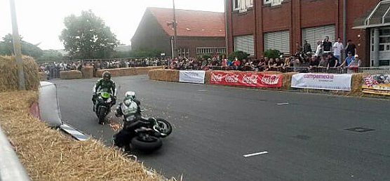 Renntag in Bremerhaven (Foto: Denis Wachsmann)