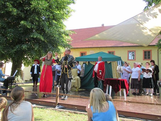 5.Klosterfest in Donndorf (Foto: Wahlkreisb&uuml;ro Gudrun Holbe)