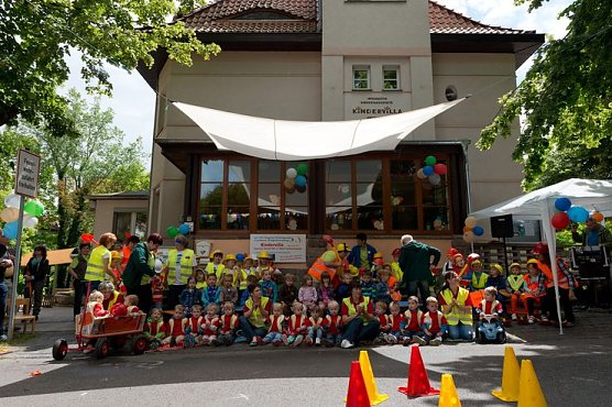 Rückblick auf tolles Straßenfest (Foto: Kindervilla Bad Frankenhausen) Rückblick auf tolles Straßenfest (Foto: Kindervilla Bad Frankenhausen)