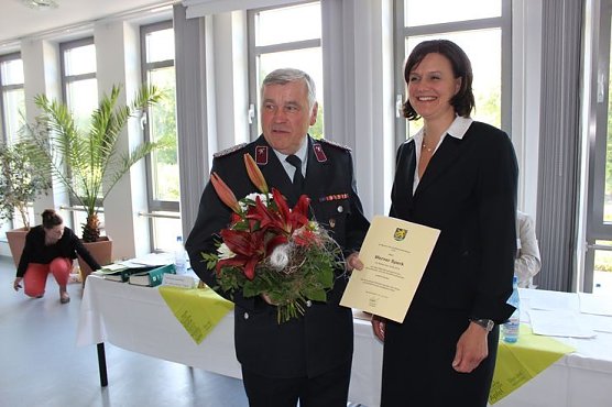 Neuer Kreisbrandmeister (Foto: Karl-Heinz Herrmann) Neuer Kreisbrandmeister (Foto: Karl-Heinz Herrmann)