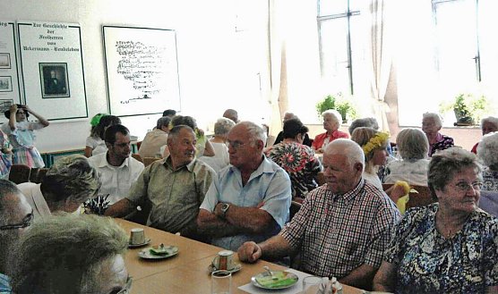Sommerfest bei herrlichem Sonnenschein (Foto: Bernd Reiber) Sommerfest bei herrlichem Sonnenschein (Foto: Bernd Reiber)