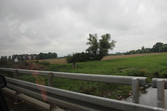 Brücke über die Helme Kalbsrieth (Foto: Karl-Heinz Herrmann) Brücke über die Helme Kalbsrieth (Foto: Karl-Heinz Herrmann)