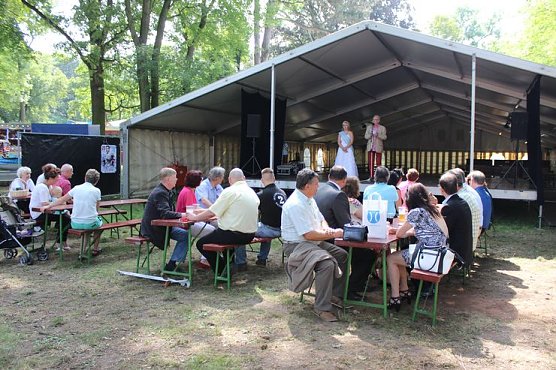 240. Brunnefest gestartet, aber... (Foto: Brunnenfest)