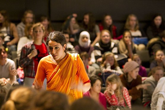 Nina Reithmeier (Meena) (Foto: David Baltzer) Nina Reithmeier (Meena) (Foto: David Baltzer)