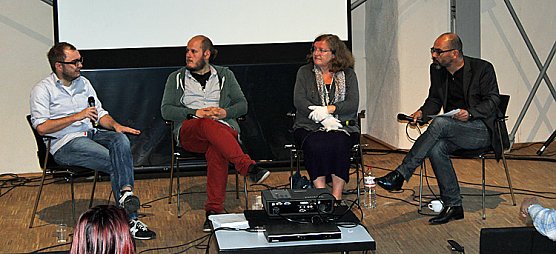 Wölfe im Schafspelz (Foto: Karl-Heinz Herrmann) Wölfe im Schafspelz (Foto: Karl-Heinz Herrmann)