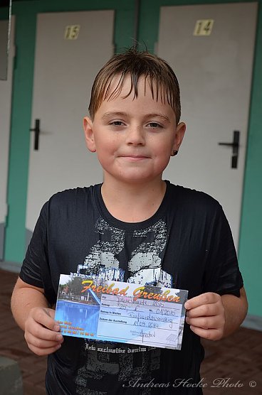 Abbaden im Greußner Freibad (Foto: Andreas Hocke) Abbaden im Greußner Freibad (Foto: Andreas Hocke)
