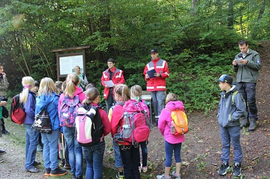 Waldjugendspiele gestartet (Foto: Karl-Heinz Herrmann) Waldjugendspiele gestartet (Foto: Karl-Heinz Herrmann)