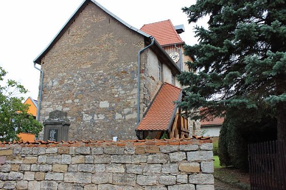 St. Elisabeth-Kirche Gundersleben (Foto: Karl-Heinz Herrmann)