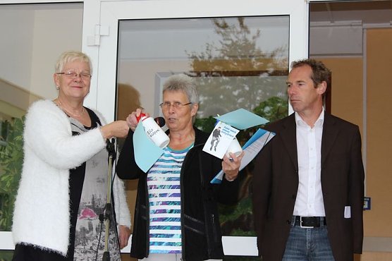 Ein Trinkbrunnen für die Grundschule (Foto: Karl-Heinz Herrmann) Ein Trinkbrunnen für die Grundschule (Foto: Karl-Heinz Herrmann)