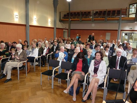 Beeindruckende Festrede (Foto: Karl-Heinz Herrmann) Beeindruckende Festrede (Foto: Karl-Heinz Herrmann)