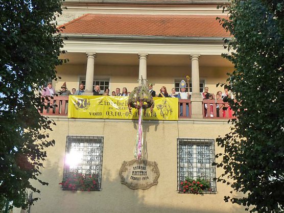 Zwiebeln über Zwiebeln (Foto: Karl-Heinz Herrmann) Zwiebeln über Zwiebeln (Foto: Karl-Heinz Herrmann)