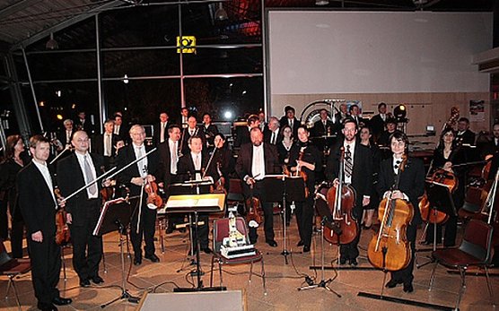 Konzertantes im Autohaus (Foto: Will) Konzertantes im Autohaus (Foto: Will)