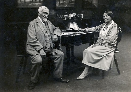 Hendrich und seine Frau in Schreiberhau (Foto: Archiv Kneffel) Hendrich und seine Frau in Schreiberhau (Foto: Archiv Kneffel)