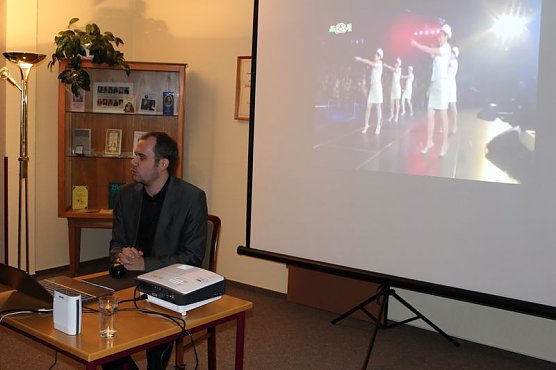 Mit Humor ernsthaftem Thema gen&auml;hert (Foto: Karl-Heinz Herrmann)