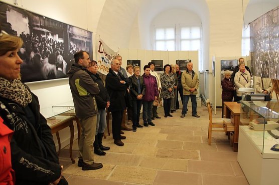 Ausstellung und Neuauflage (Foto: Karl-Heinz Herrmann) Ausstellung und Neuauflage (Foto: Karl-Heinz Herrmann)