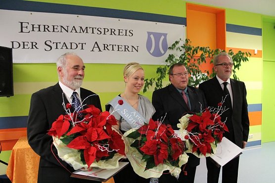 Ehrenamtspreise in Artern verliehen (Foto: Karl-Heinz Herrmann) Ehrenamtspreise in Artern verliehen (Foto: Karl-Heinz Herrmann)