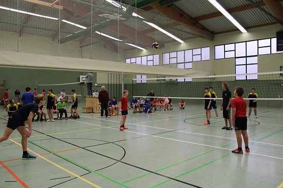 Jugend trainiert für Olympia (Foto: Karl-Heinz Herrmann) Jugend trainiert für Olympia (Foto: Karl-Heinz Herrmann)