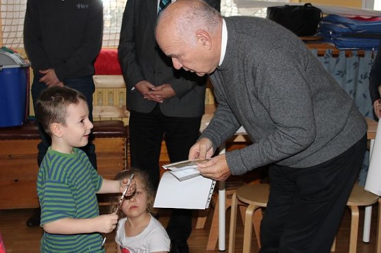 Kita Kaethe-Kollwitz ausgezeichnet (Foto: Karl-Heinz Herrmann) Kita Kaethe-Kollwitz ausgezeichnet (Foto: Karl-Heinz Herrmann)